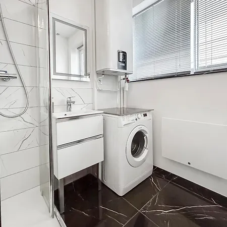 Lumineux Proche Du Parc Des Sources Daire *