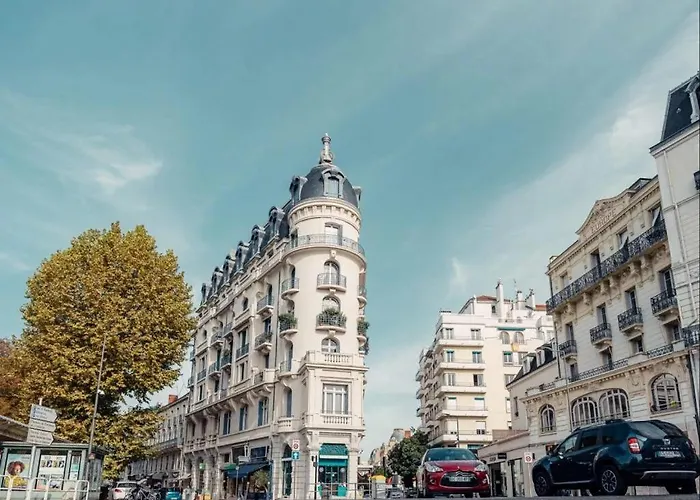 Apartman Lumineux Proche Du Parc Des Sources